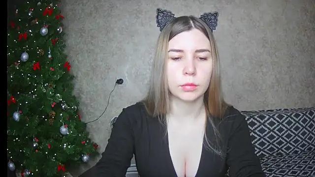 Snapshot of ElllaNuar chatting on 01/28/25, 02:00 ElllaNuar online show from 01/28/25, 02:00