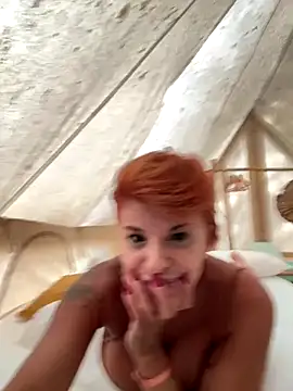 Snapshot of Selvaggia_official83 chatting on 09/08/25, 03:55 Selvaggia official83 online show from 09/08/25, 03:55