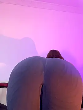 ValenGray online show from 11/06/25, 12:50