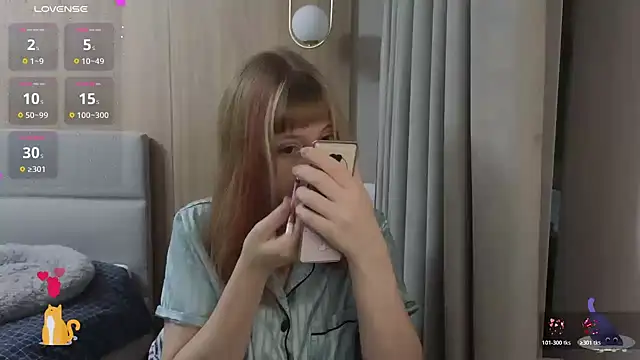 HermioneHHH online show from 11/11/25, 08:09