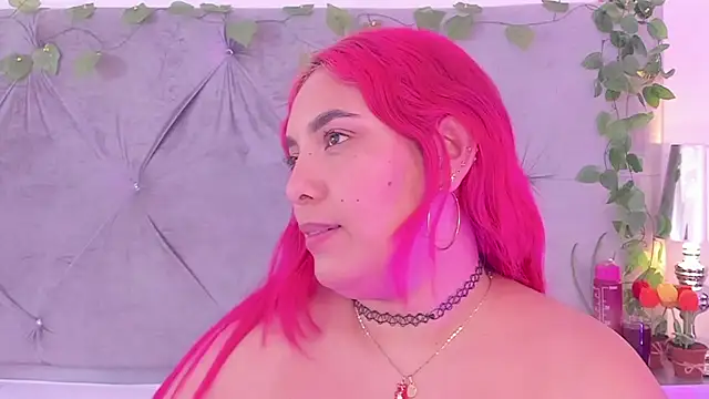 linasantoss online show from 01/17/25, 03:11