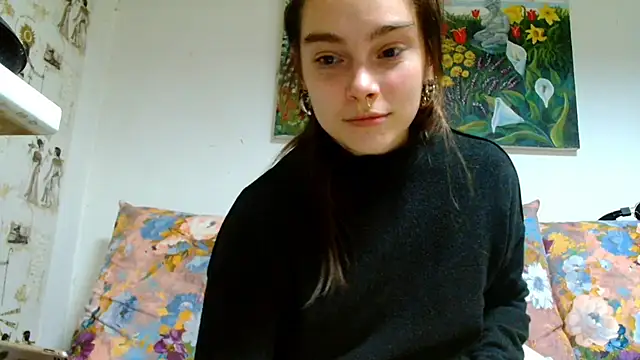 Snapshot of Sophie_Bell chatting on 01/17/25, 11:51 Sophie Bell online show from 01/17/25, 11:51