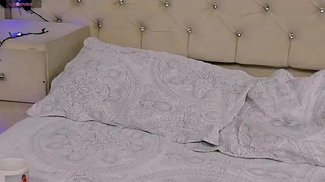 Snapshot of MelodyBliss chatting on 11/06/25, 05:41 MelodyBliss online show from 11/06/25, 05:41