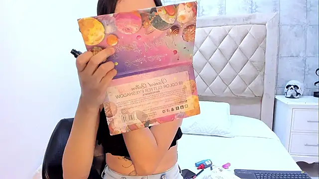 Snapshot of MelodyBliss chatting on 11/20/25, 09:03 MelodyBliss online show from 11/20/25, 09:03