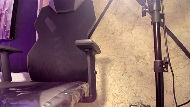 Snapshot of MelodyBliss chatting on 03/05/26, 09:22 MelodyBliss online show from 03/05/26, 09:22