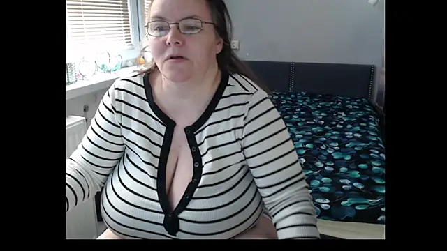 Sweetboobs online show from 05/03/26, 08:31