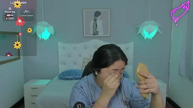 Snapshot of Lisa7_7 chatting on 11/19/25, 06:19 Lisa7 7 online show from 11/19/25, 06:19