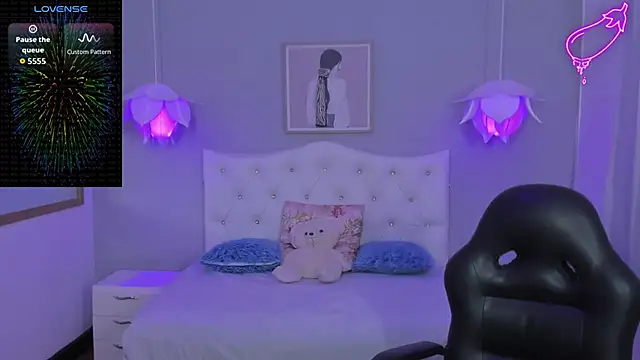 Snapshot of Lisa7_7 chatting on 11/26/25, 07:04 Lisa7 7 online show from 11/26/25, 07:04