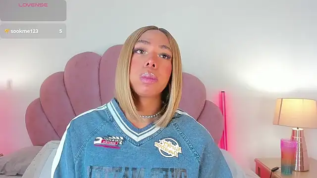 Nicole Paradise online show from 03/13/26, 12:56