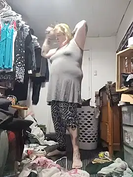 Trans Girl next door420 online show from 05/10/26, 12:21