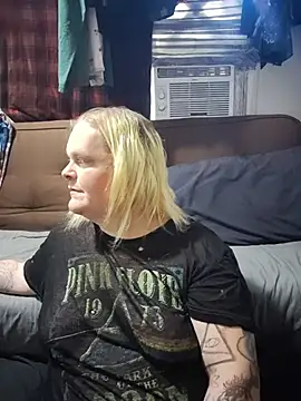 Trans Girl next door420 online show from 06/16/26, 11:07