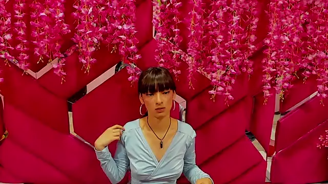 Snapshot of Aurora_18 chatting on 02/07/25, 09:04 Aurora 18 online show from 02/07/25, 09:04