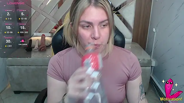Paula b  online show from 06/17/26, 12:50