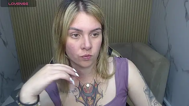 Paula b  online show from 06/25/26, 01:15