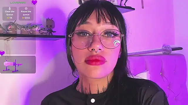 Akari1 Mischief online show from 12/13/24, 04:22