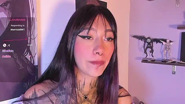 Snapshot of Akari1_Mischief chatting on 03/06/26, 04:09 Akari1 Mischief online show from 03/06/26, 04:09