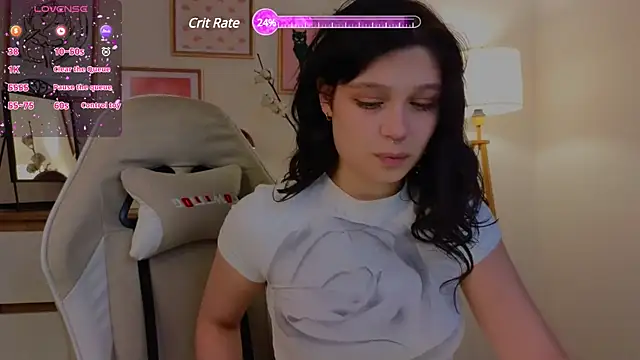 Snapshot of ari_rari chatting on 12/12/24, 09:48 ari rari online show from 12/12/24, 09:48