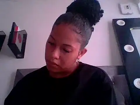 Kitra New online show from 09/16/25, 12:50