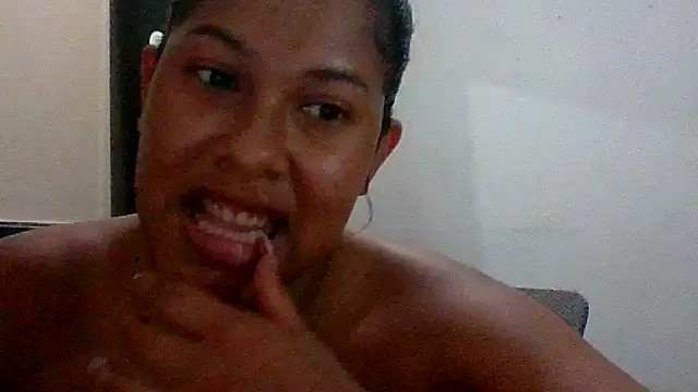 Snapshot of Kitra_New chatting on 02/17/26, 07:31 Kitra New online show from 02/17/26, 07:31