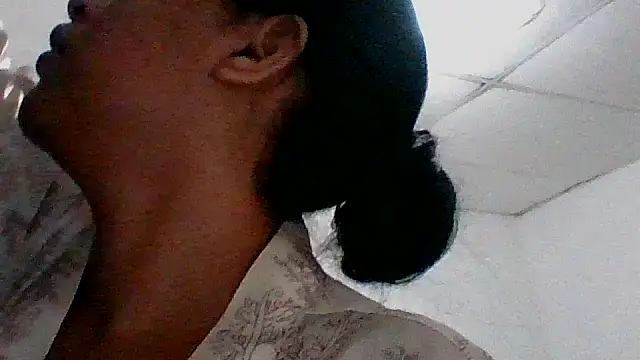 Snapshot of Kitra_New chatting on 02/20/26, 11:32 Kitra New online show from 02/20/26, 11:32