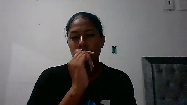 Snapshot of Kitra_New chatting on 03/02/26, 11:11 Kitra New online show from 03/02/26, 11:11