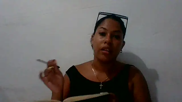 Snapshot of Kitra_New chatting on 04/04/26, 07:22 Kitra New online show from 04/04/26, 07:22