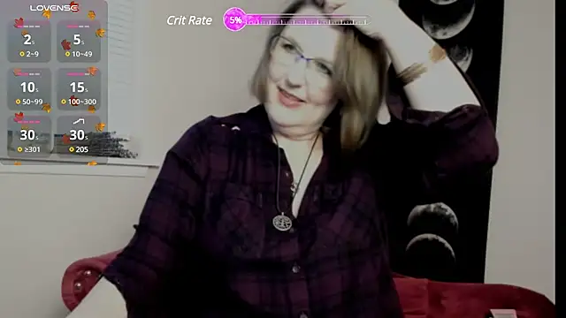 Snapshot of Madam_Verity chatting on 02/18/25, 01:54 Madam Verity online show from 02/18/25, 01:54