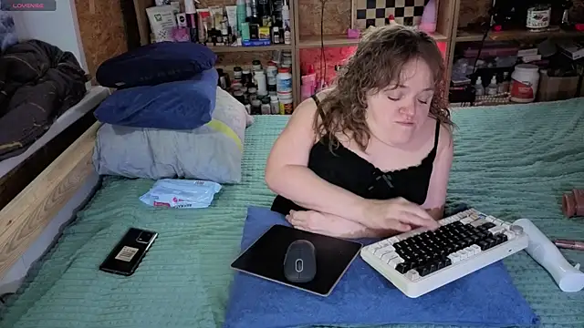 MiniNatalie online show from 12/01/25, 12:43