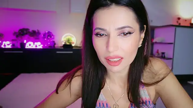 Snapshot of MissSmiley26 chatting on 12/19/25, 09:11 MissSmiley26 online show from 12/19/25, 09:11