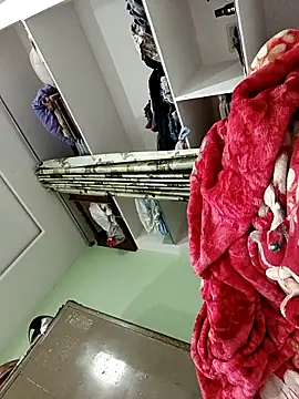 PVNRAO0831 online show from 09/21/25, 02:19