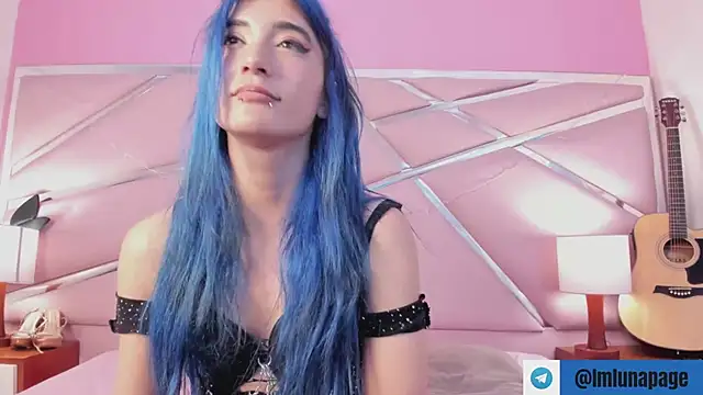 Snapshot of Lunapage chatting on 02/03/25, 04:20 Lunapage online show from 02/03/25, 04:20