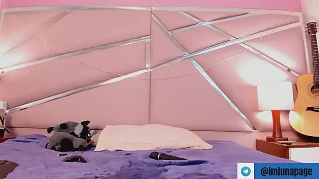 Snapshot of Lunapage chatting on 02/08/25, 07:16 Lunapage online show from 02/08/25, 07:16