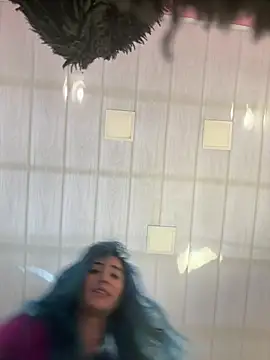 Snapshot of Lunapage chatting on 02/14/25, 01:08 Lunapage online show from 02/14/25, 01:08