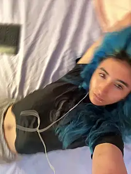 Snapshot of Lunapage chatting on 02/21/25, 01:11 Lunapage online show from 02/21/25, 01:11