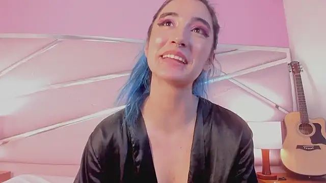 Snapshot of Lunapage chatting on 03/08/25, 01:28 Lunapage online show from 03/08/25, 01:28