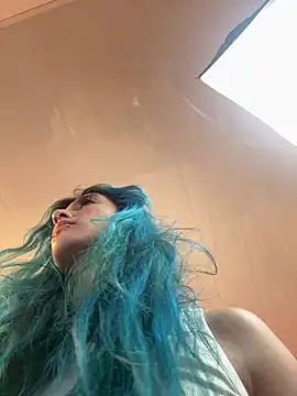 Snapshot of Lunapage chatting on 03/21/25, 01:01 Lunapage online show from 03/21/25, 01:01