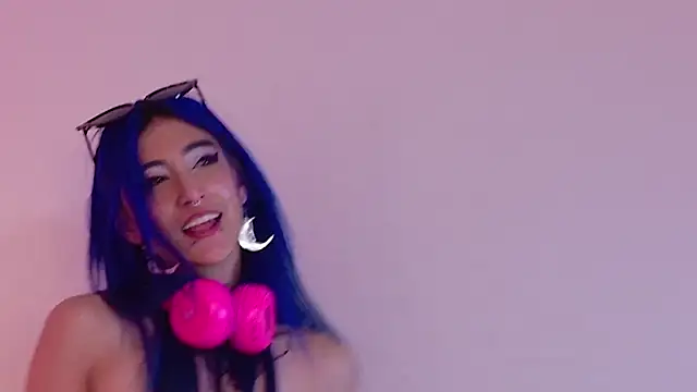 Snapshot of Lunapage chatting on 09/11/25, 08:53 Lunapage online show from 09/11/25, 08:53