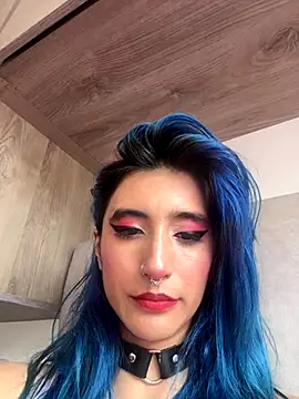 Snapshot of Lunapage chatting on 10/30/25, 03:02 Lunapage online show from 10/30/25, 03:02