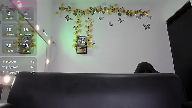 roxanne jones1 online show from 01/30/25, 02:27