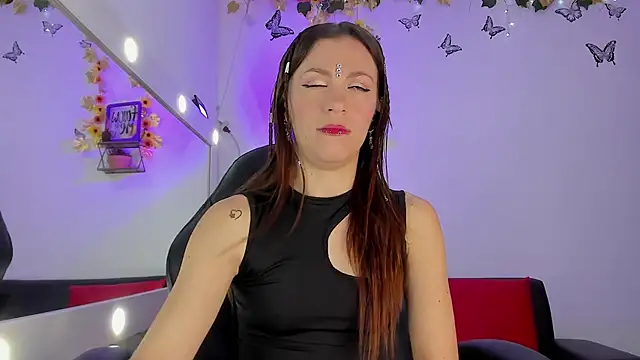 roxanne jones1 online show from 02/11/25, 07:48