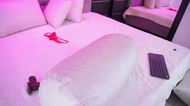 Bella TS  online show from 01/23/25, 12:57