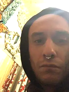 Snapshot of gabelove369 chatting on 11/18/25, 12:20 gabelove369 online show from 11/18/25, 12:20