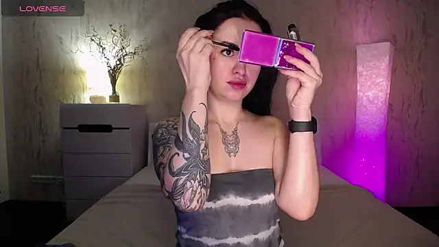 VioletCatt online show from 03/12/25, 06:51