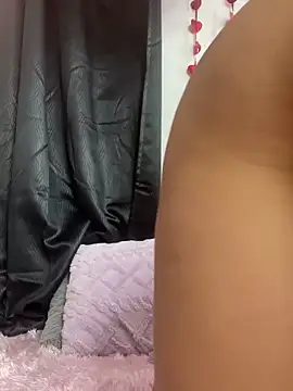 AnnaRosse1 online show from 02/26/25, 07:27