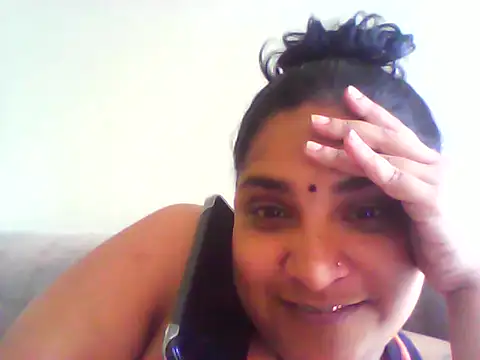 Snapshot of MsTashaxxx chatting on 11/04/25, 07:29 MsTashaxxx online show from 11/04/25, 07:29