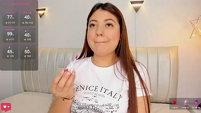 Snapshot of Zuzu_sweet chatting on 02/24/25, 07:09 Zuzu sweet online show from 02/24/25, 07:09