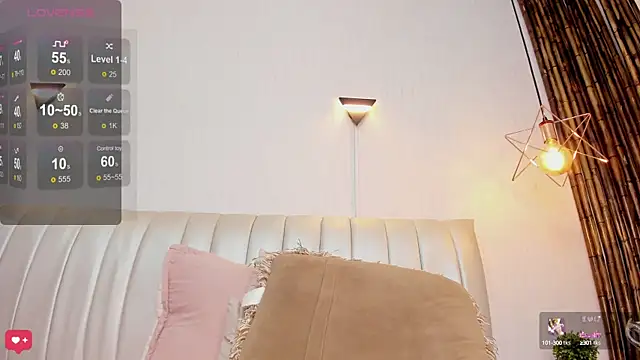 Snapshot of Zuzu_sweet chatting on 03/13/25, 09:59 Zuzu sweet online show from 03/13/25, 09:59