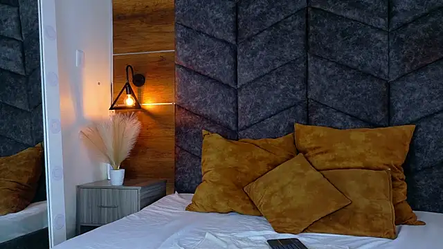 AmyPalmmer online show from 02/11/25, 11:54