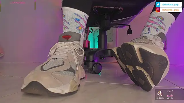 charlotte  grey online show from 09/19/25, 08:31