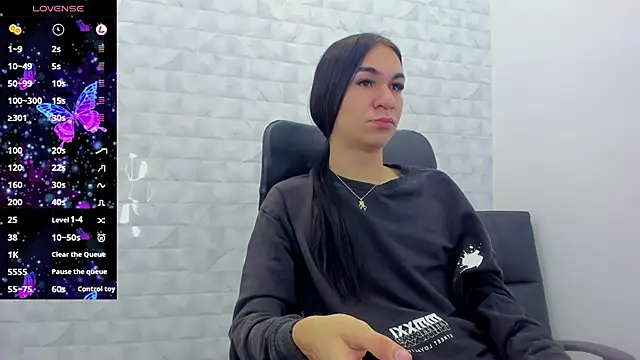 Mia thompson 19 online show from 01/27/25, 12:48